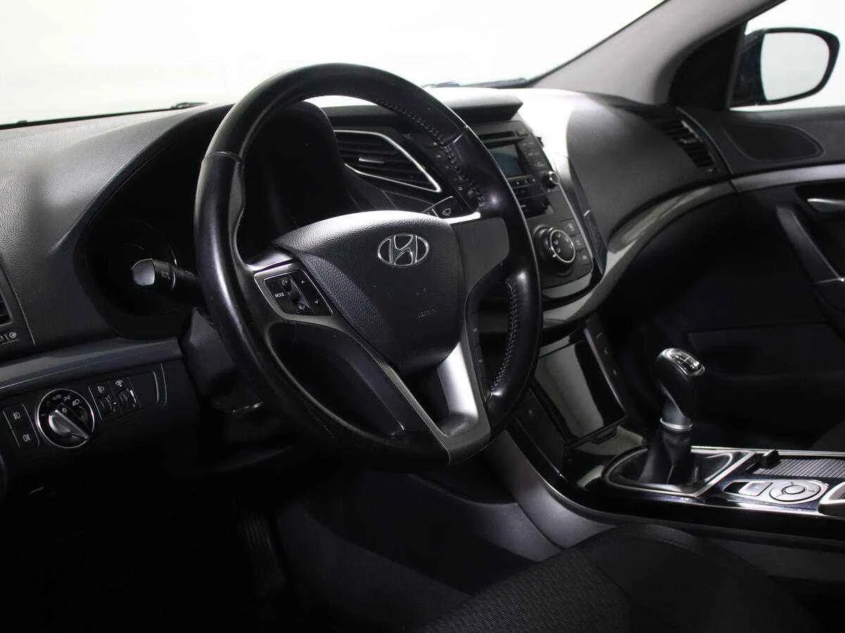 Hyundai i40, Черный, 2012, Механическая, 150 л.с., цена от 549 000 руб.