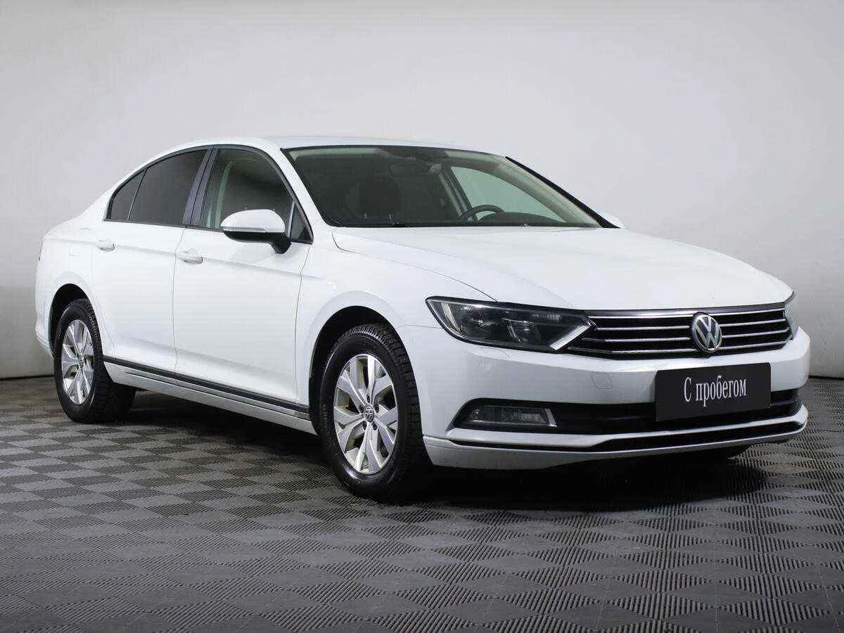 Volkswagen Passat, Белый, 2016, Робот, 180 л.с., цена от 1 060 000 руб.