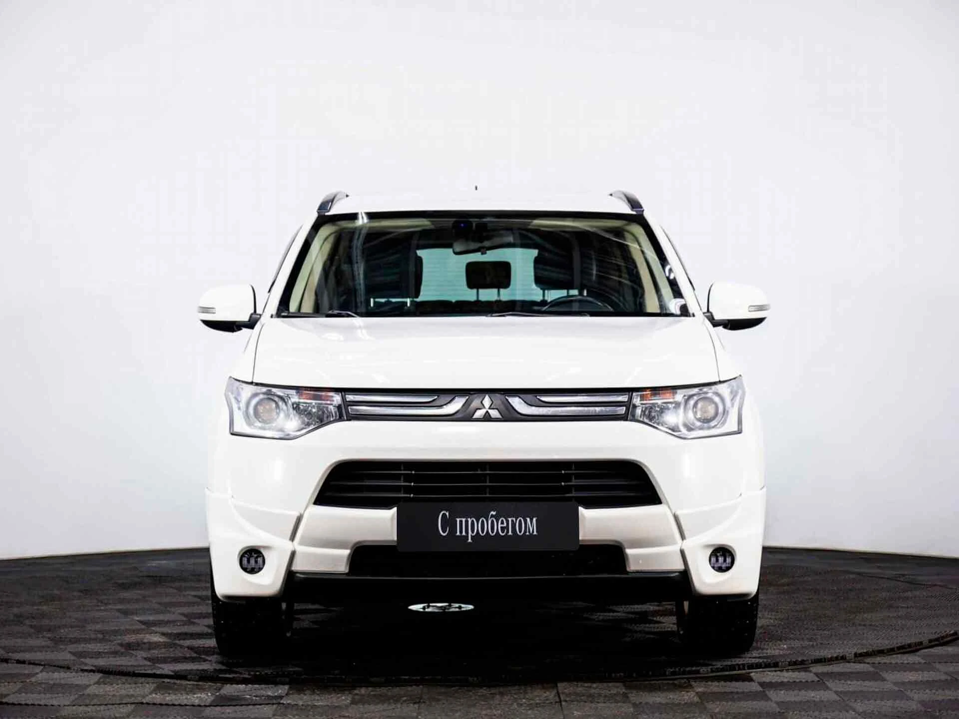 MITSUBISHI OUTLANDER, Белый, 2014, Автоматическая, 230 л.с., цена от 1 264 000 руб.