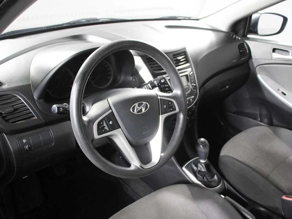 HYUNDAI SOLARIS, Серый, 2011, Механическая, 107 л.с., цена от 520 000 руб.