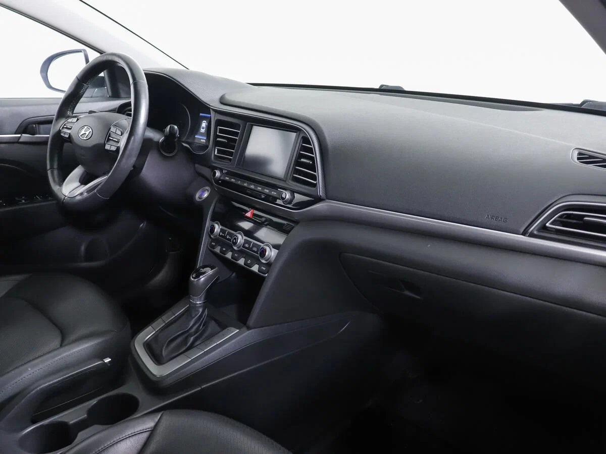 Hyundai Elantra, Белый, 2019, Автоматическая, 150 л.с., цена от 1 174 000 руб.