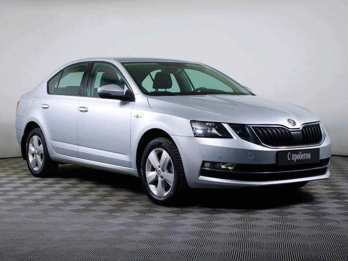 Skoda Octavia, Серебряный, 2017, Механическая, 150 л.с., цена от 882 000 руб.