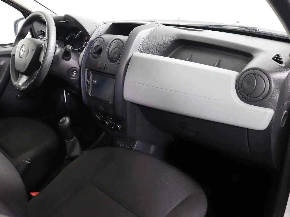 Renault Duster, Белый, 2018, Механическая, 114 л.с., цена от 1 399 000 руб.