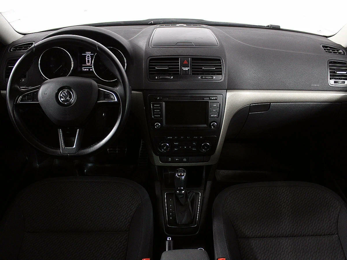 Skoda Yeti, Белый, 2014, Робот, 152 л.с., цена от 889 000 руб.