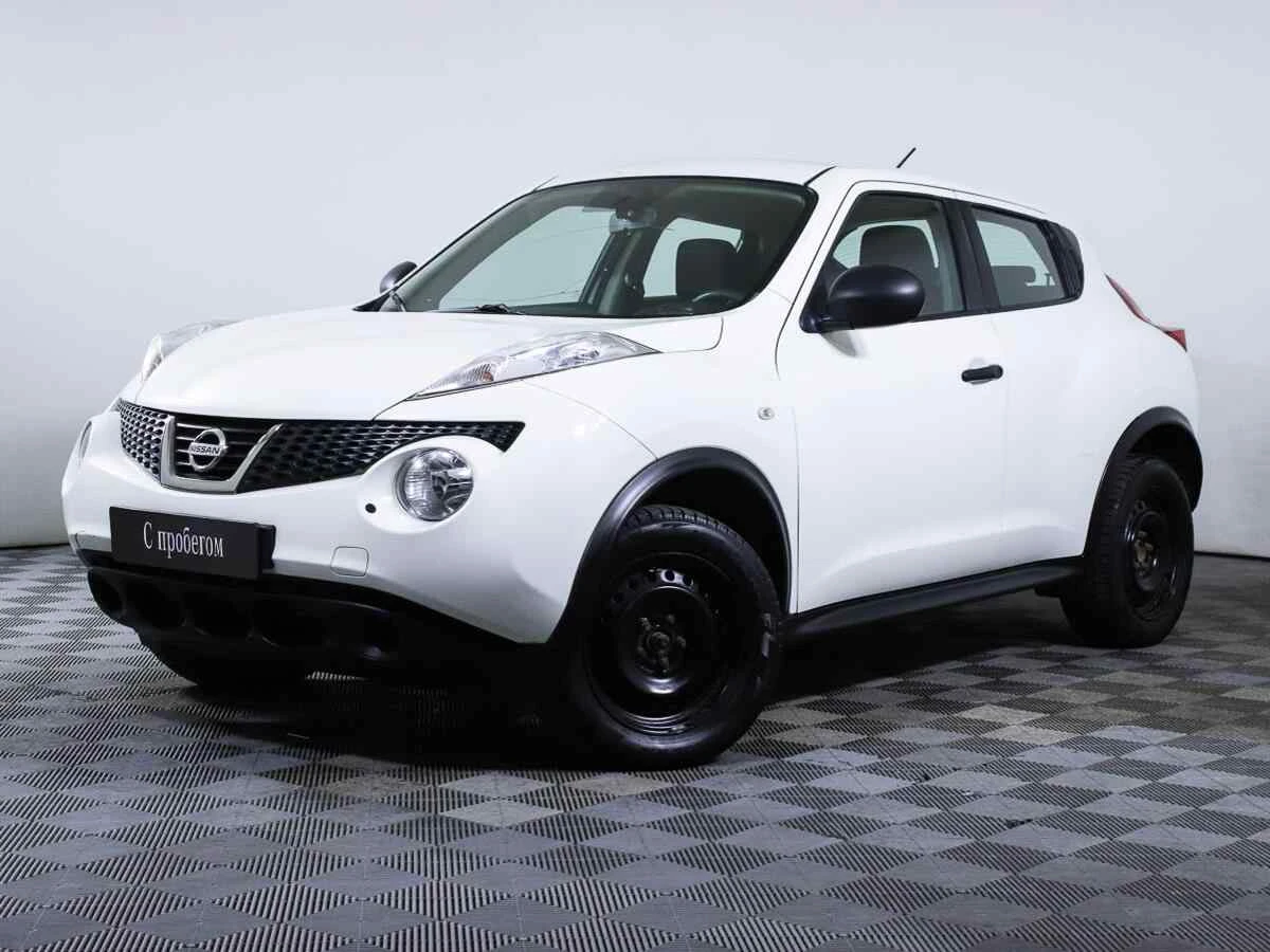 Nissan Juke, Белый, 2014, Вариатор, 117 л.с., цена от 581 000 руб.