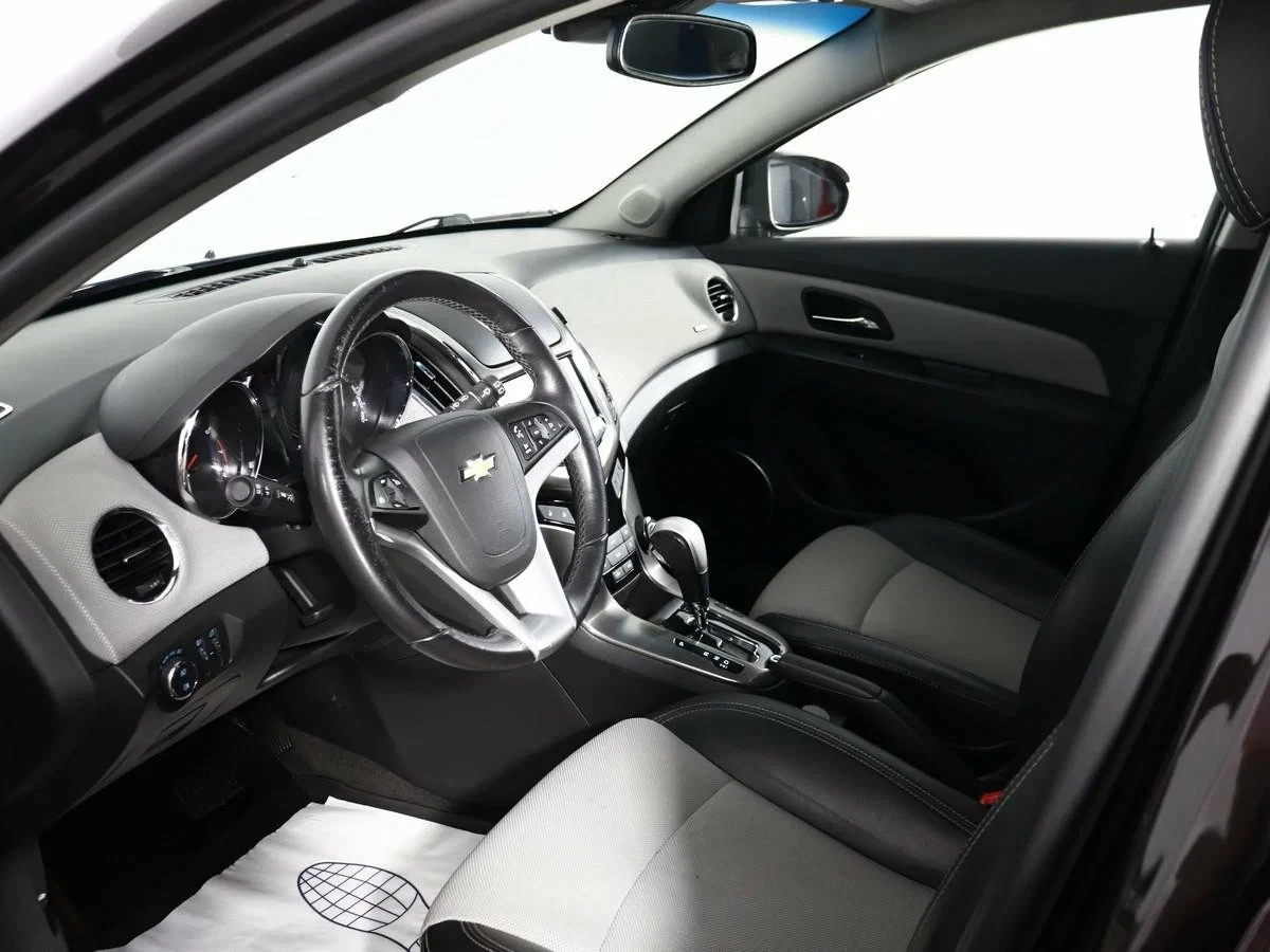 Chevrolet Cruze, Коричневый, 2014, Автоматическая, 140 л.с., цена от 566 000 руб.