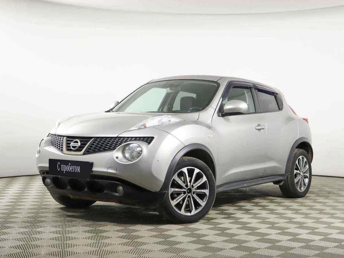 Nissan Juke, Серебряный, 2013, Вариатор, 117 л.с., цена от 570 000 руб.