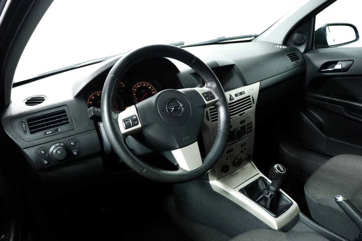 OPEL ASTRA, Черный, 2008, Механическая, 90 л.с., цена от 310 400 руб.