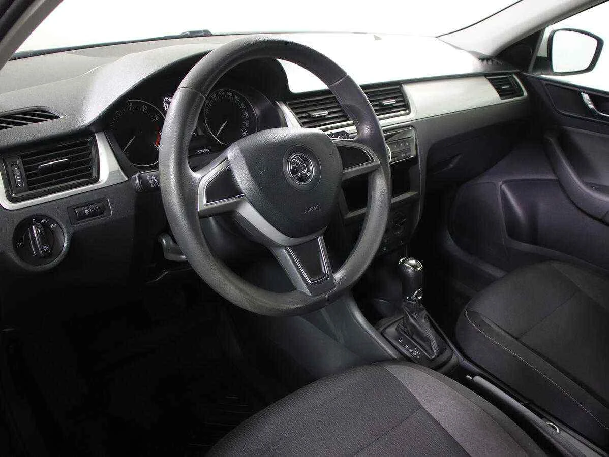 Skoda Rapid, Белый, 2017, Автоматическая, 110 л.с., цена от 519 000 руб.