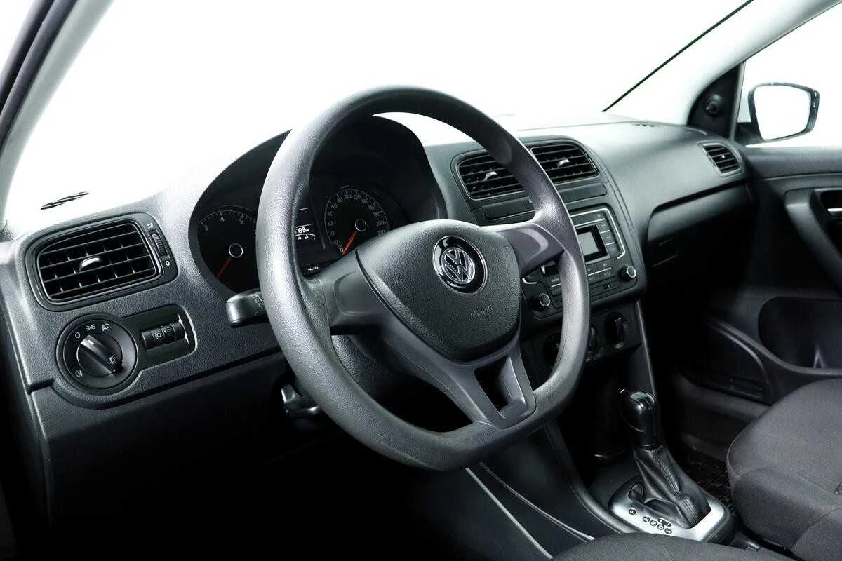 VOLKSWAGEN POLO, Белый, 2019, Автоматическая, 110 л.с., цена от 819 200 руб.