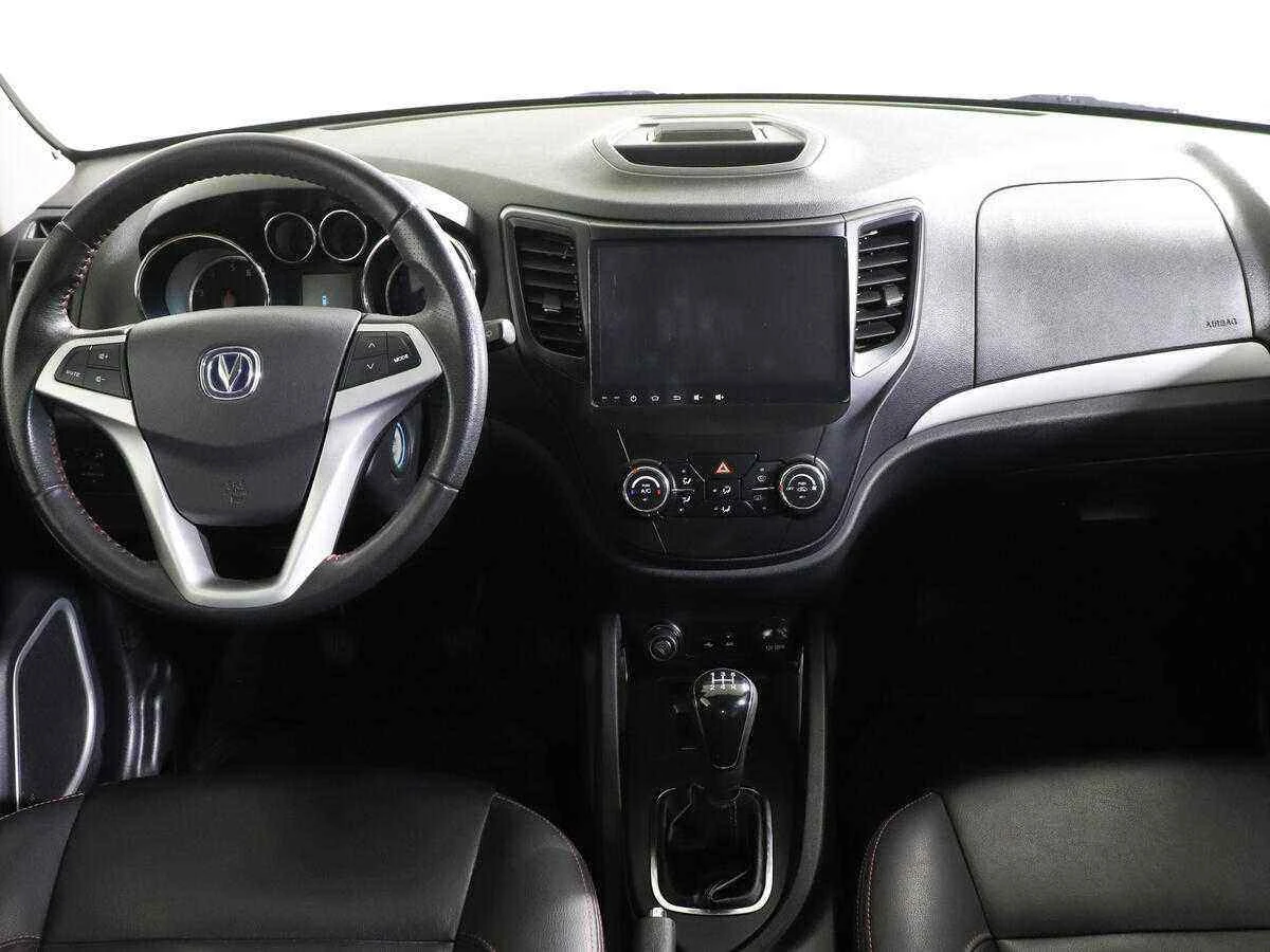 Changan CS35, Коричневый, 2019, Механическая, 113 л.с., цена от 550 000 руб.