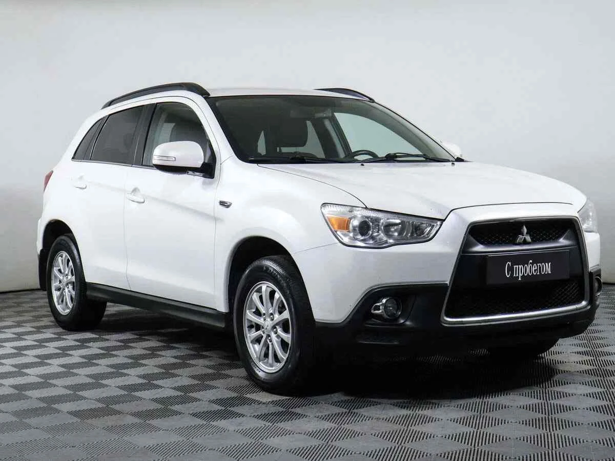 Mitsubishi ASX, Белый, 2012, Вариатор, 140 л.с., цена от 479 000 руб.