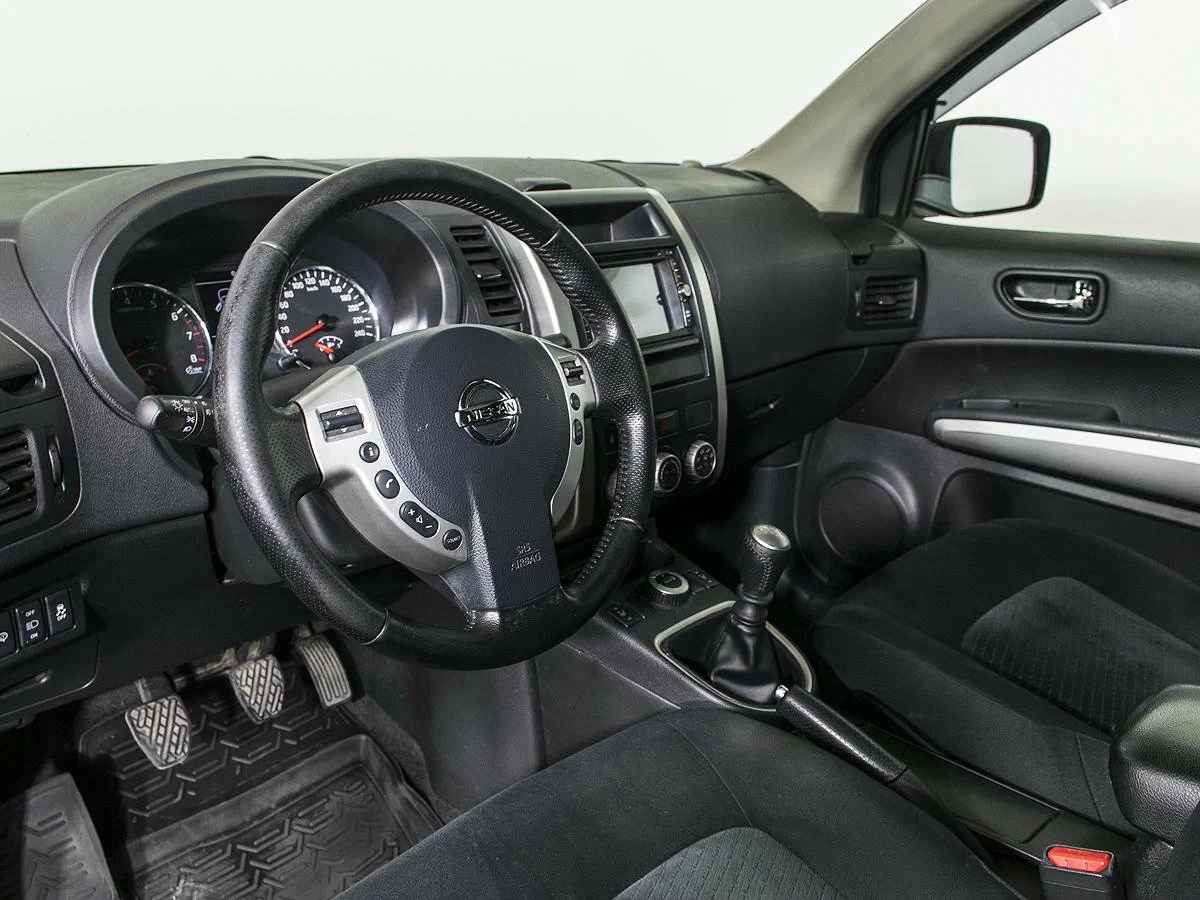 Nissan X-Trail, Серый, 2013, Механическая, 141 л.с., цена от 784 200 руб.