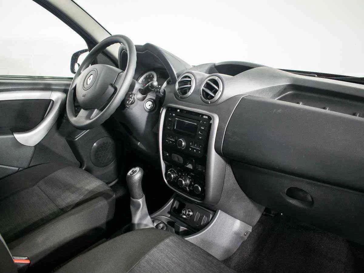 Renault Duster, Красный, 2014, Механическая, 102 л.с., цена от 560 000 руб.