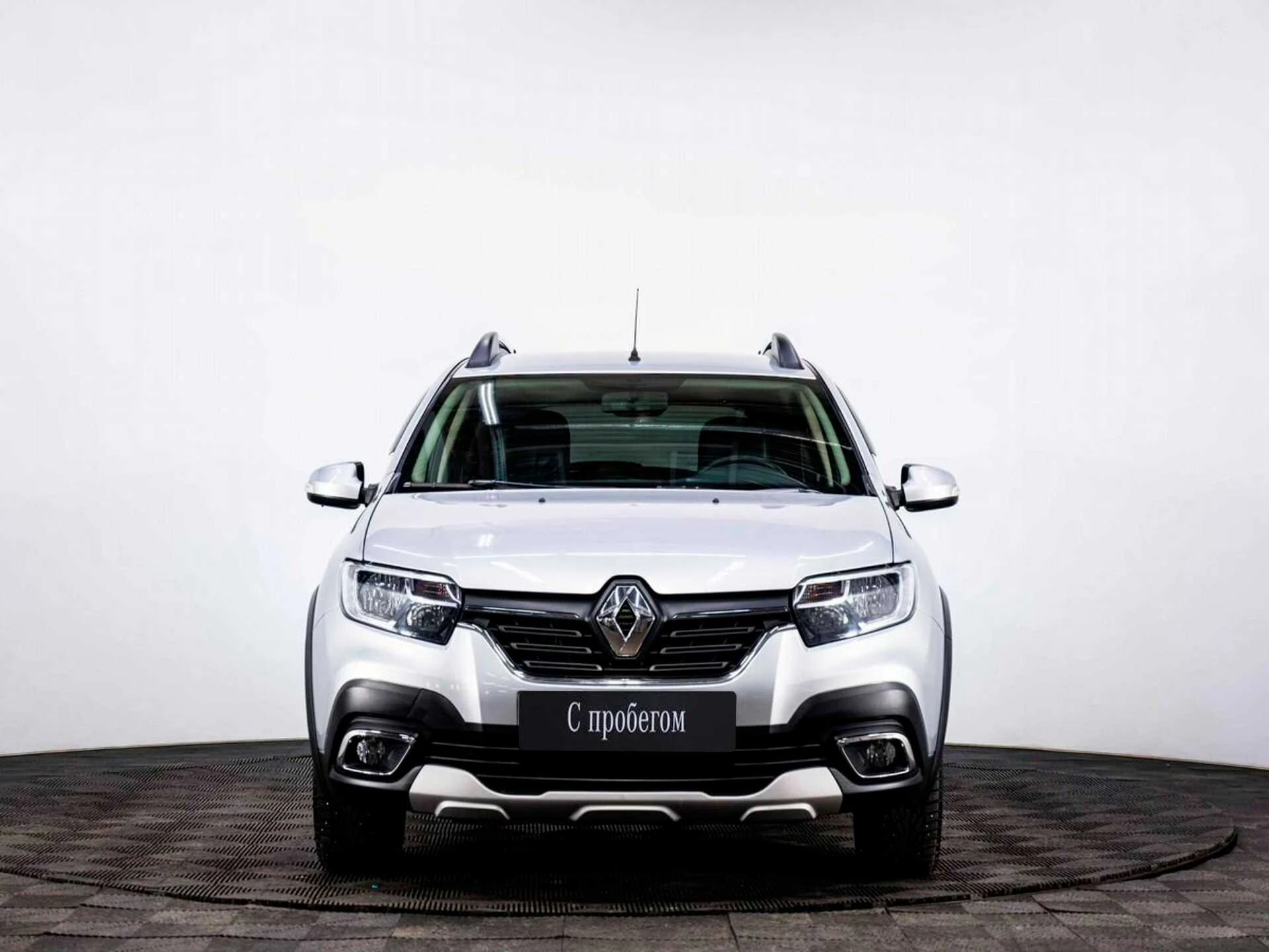 RENAULT SANDERO, Серебряный, 2021, Механическая, 82 л.с., цена от 800 000 руб.