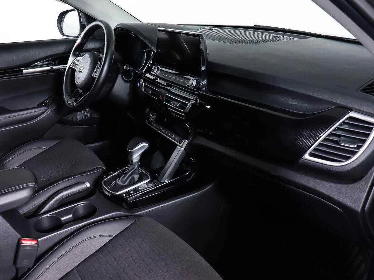 KIA Seltos, Серый, 2020, Вариатор, 149 л.с., цена от 1 825 000 руб.