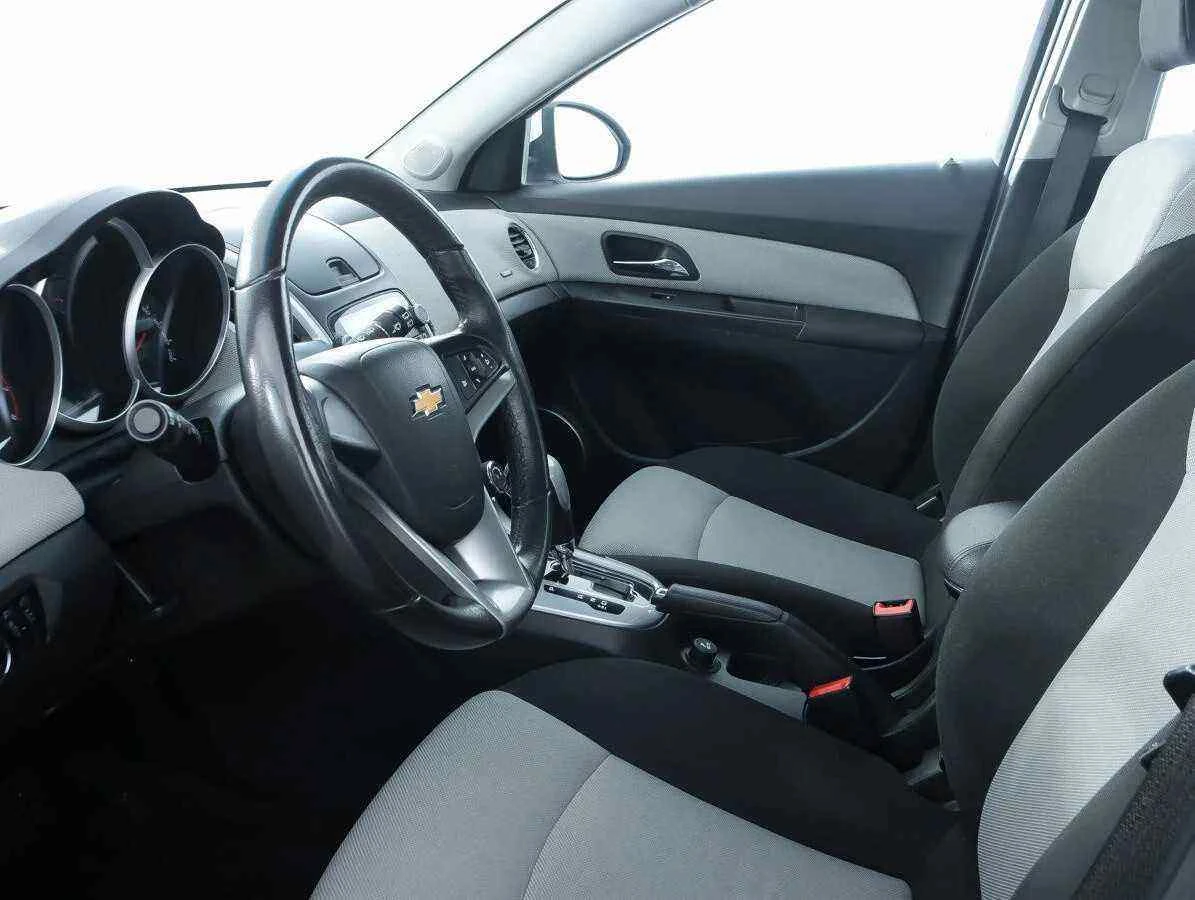 Chevrolet Cruze, Белый, 2013, Автоматическая, 109 л.с., цена от 465 910 руб.