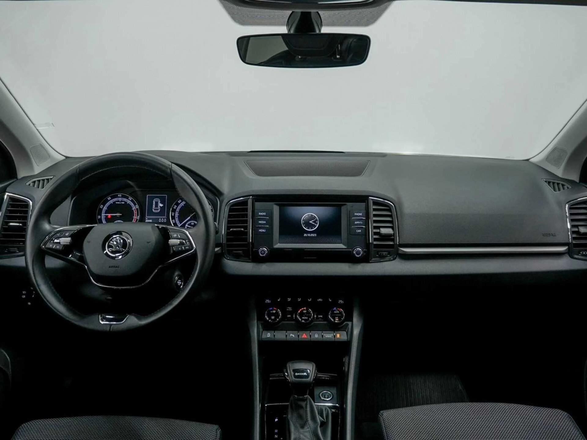 SKODA KAROQ, Зеленый, 2021, Робот, 150 л.с., цена от 1 574 400 руб.