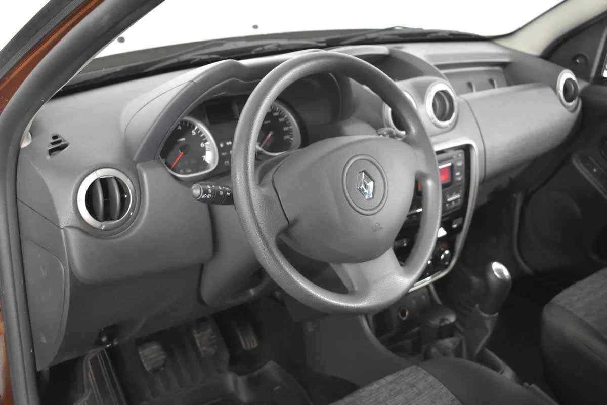 Renault Duster, Коричневый, 2014, Механическая, 102 л.с., цена от 666 000 руб.