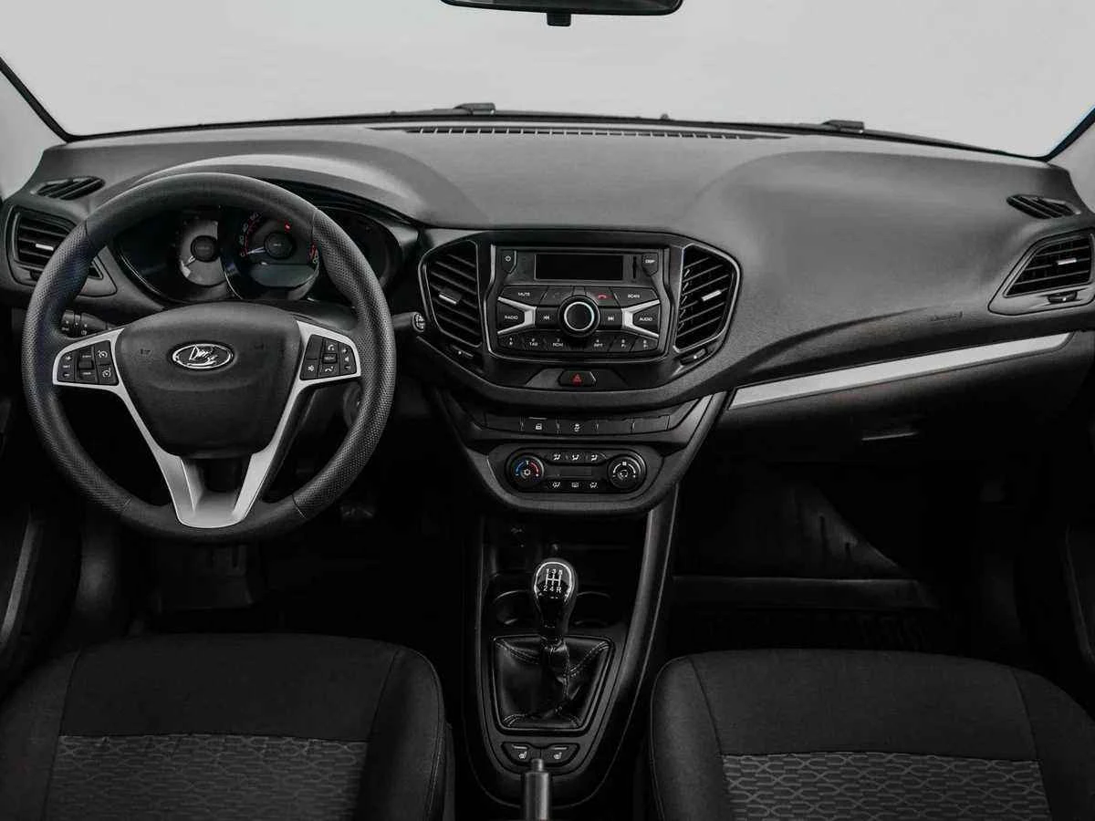 LADA Vesta, Красный, 2021, Механическая, 106 л.с., цена от 543 000 руб.