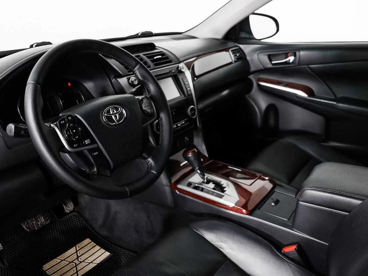 TOYOTA CAMRY, Серебряный, 2012, Автоматическая, 181 л.с., цена от 1 048 000 руб.