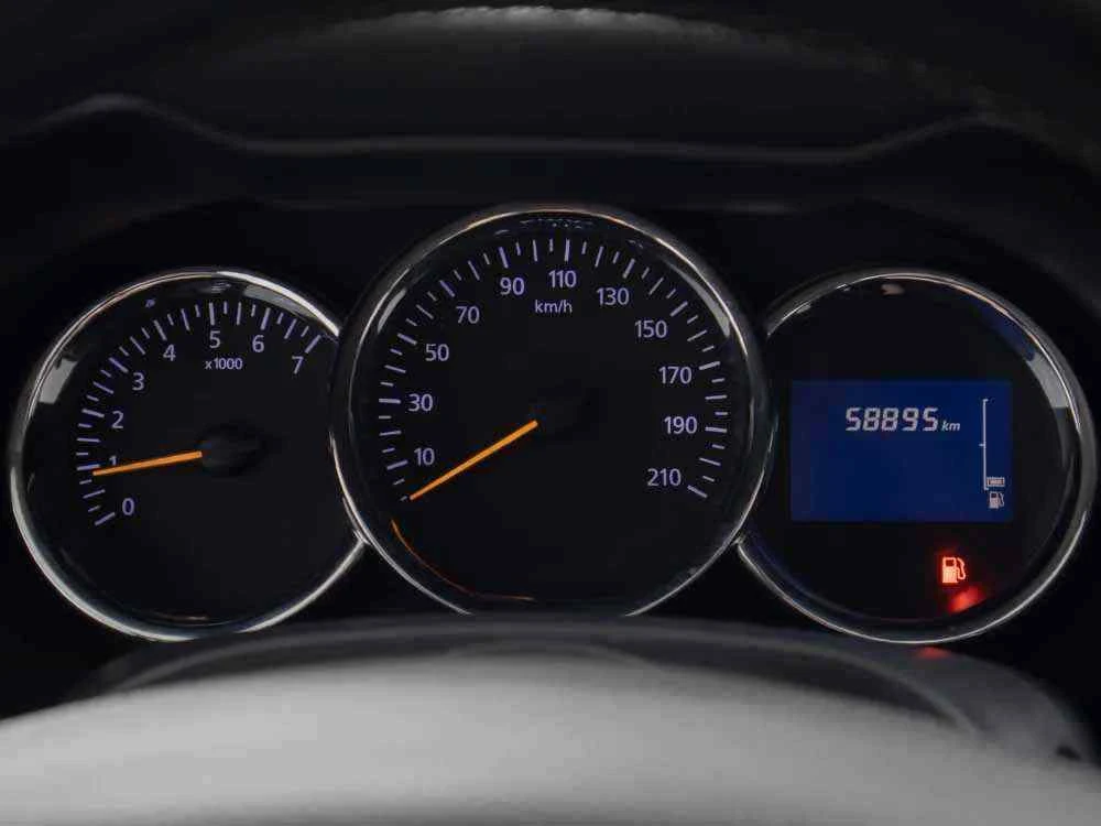 Renault Duster, Коричневый, 2016, Механическая, 114 л.с., цена от 956 000 руб.