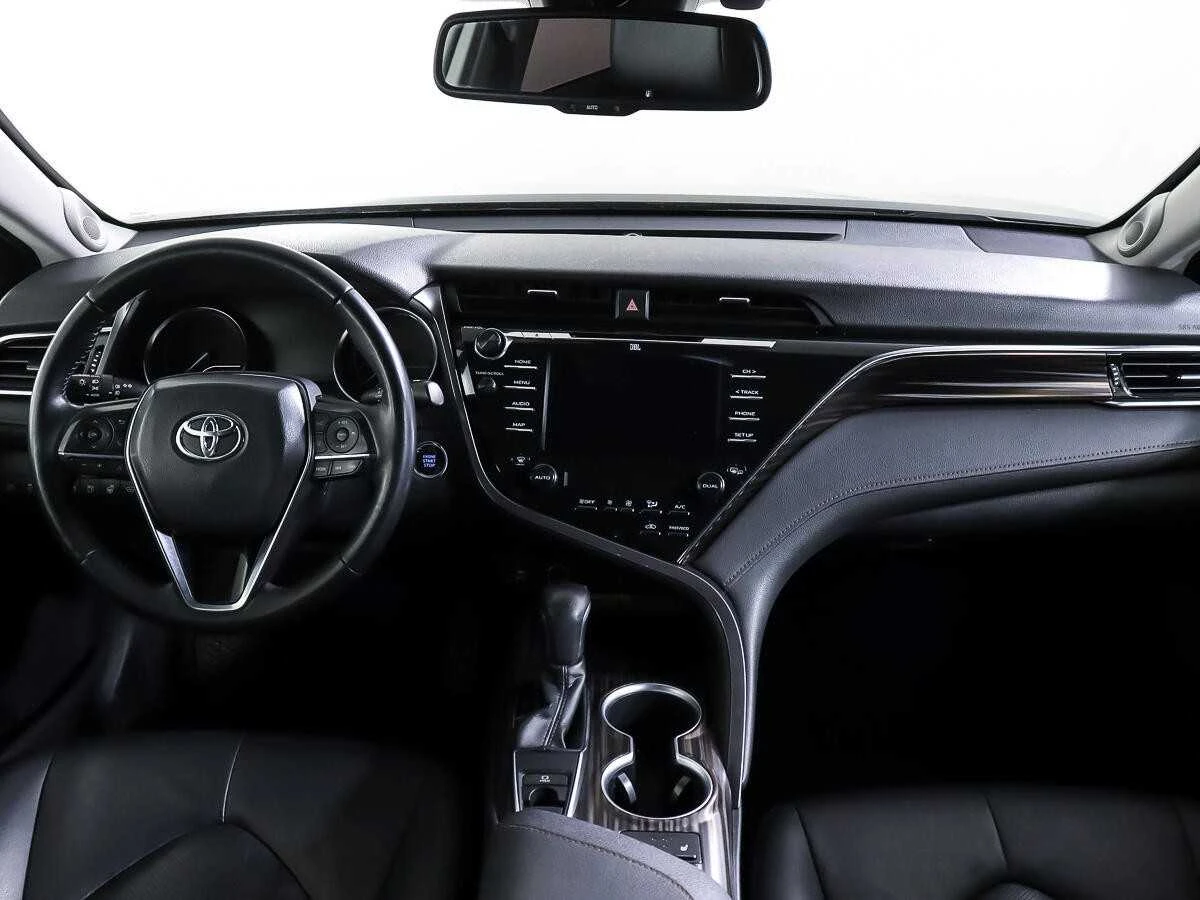 TOYOTA CAMRY, Черный, 2018, Автоматическая, 181 л.с., цена от 1 856 000 руб.