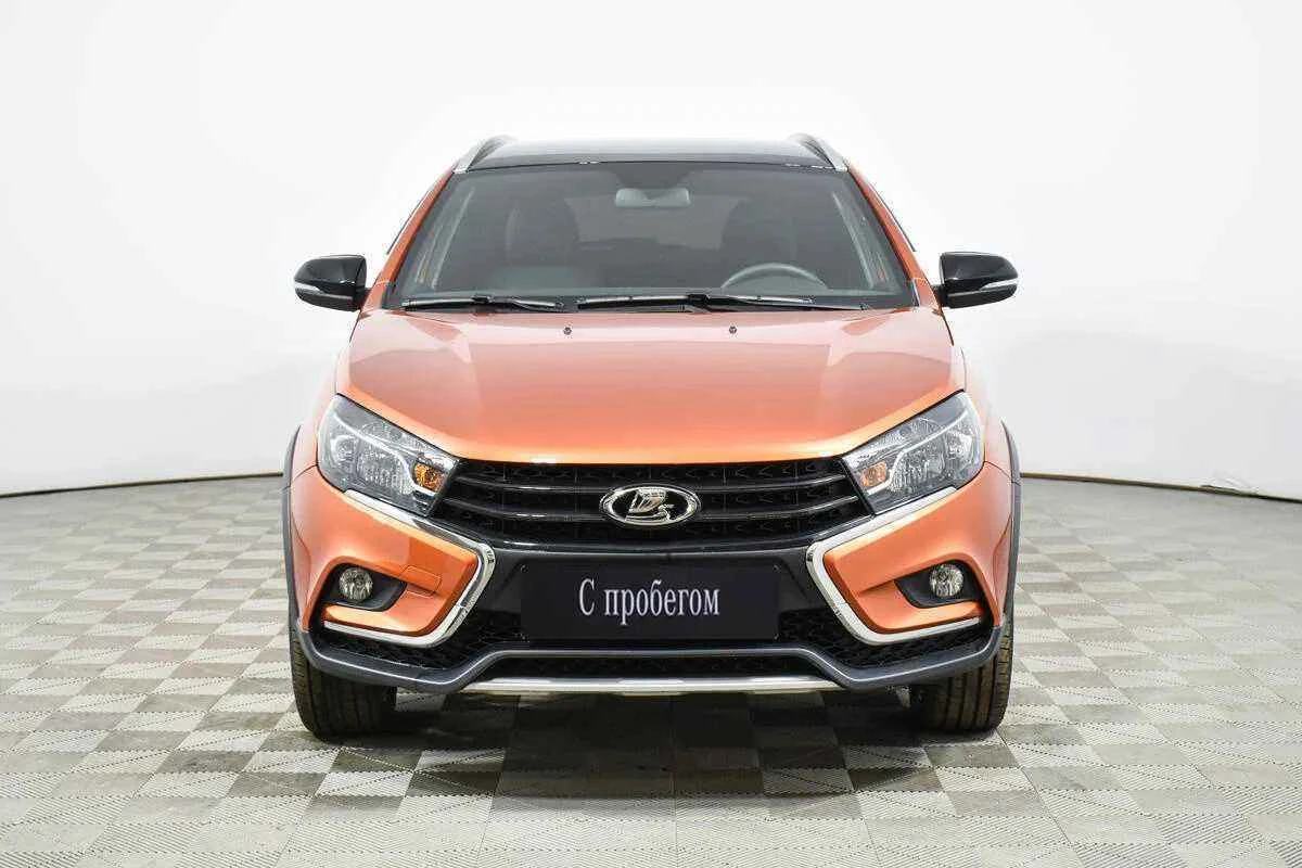 LADA Vesta SW Cross, Оранжевый, 2021, Механическая, 106 л.с., цена от 1 010 000 руб.