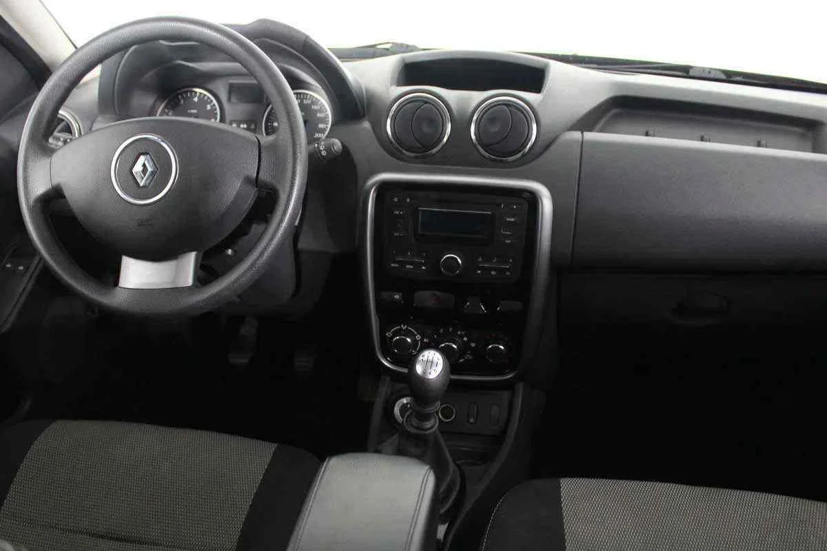 Renault Duster, Черный, 2013, Механическая, 135 л.с., цена от 576 000 руб.
