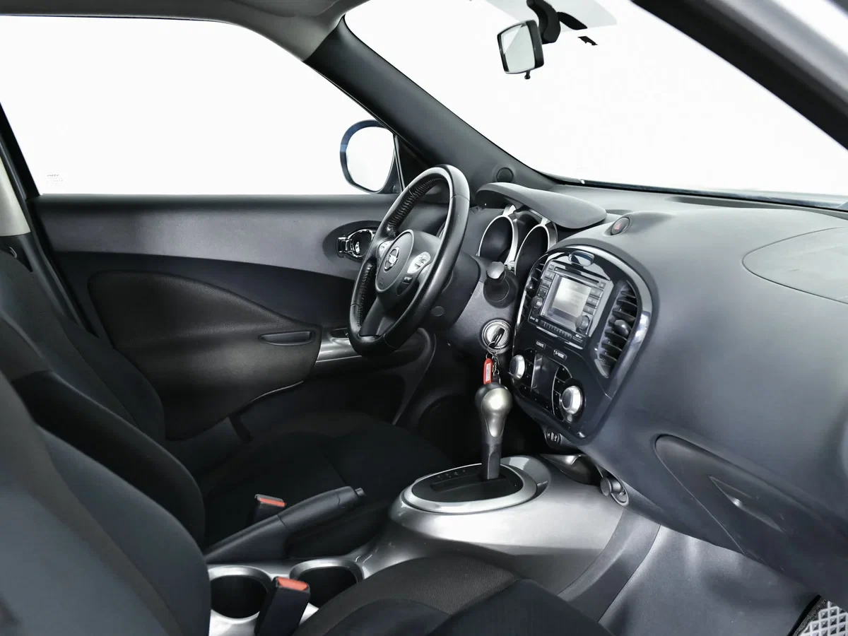 Nissan Juke, Серый, 2011, Вариатор, 117 л.с., цена от 445 000 руб.