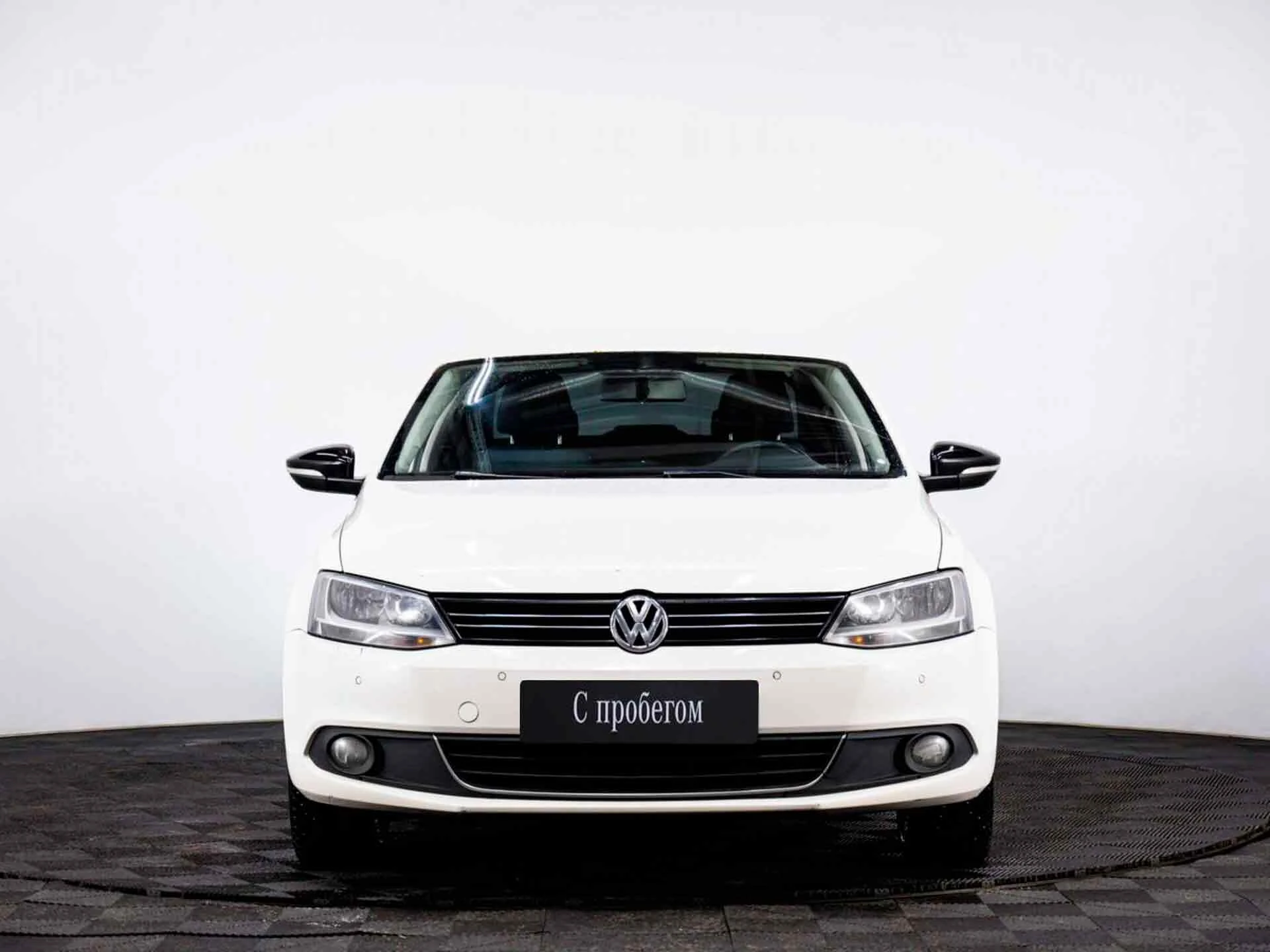 VOLKSWAGEN JETTA, Белый, 2013, Робот, 122 л.с., цена от 649 600 руб.