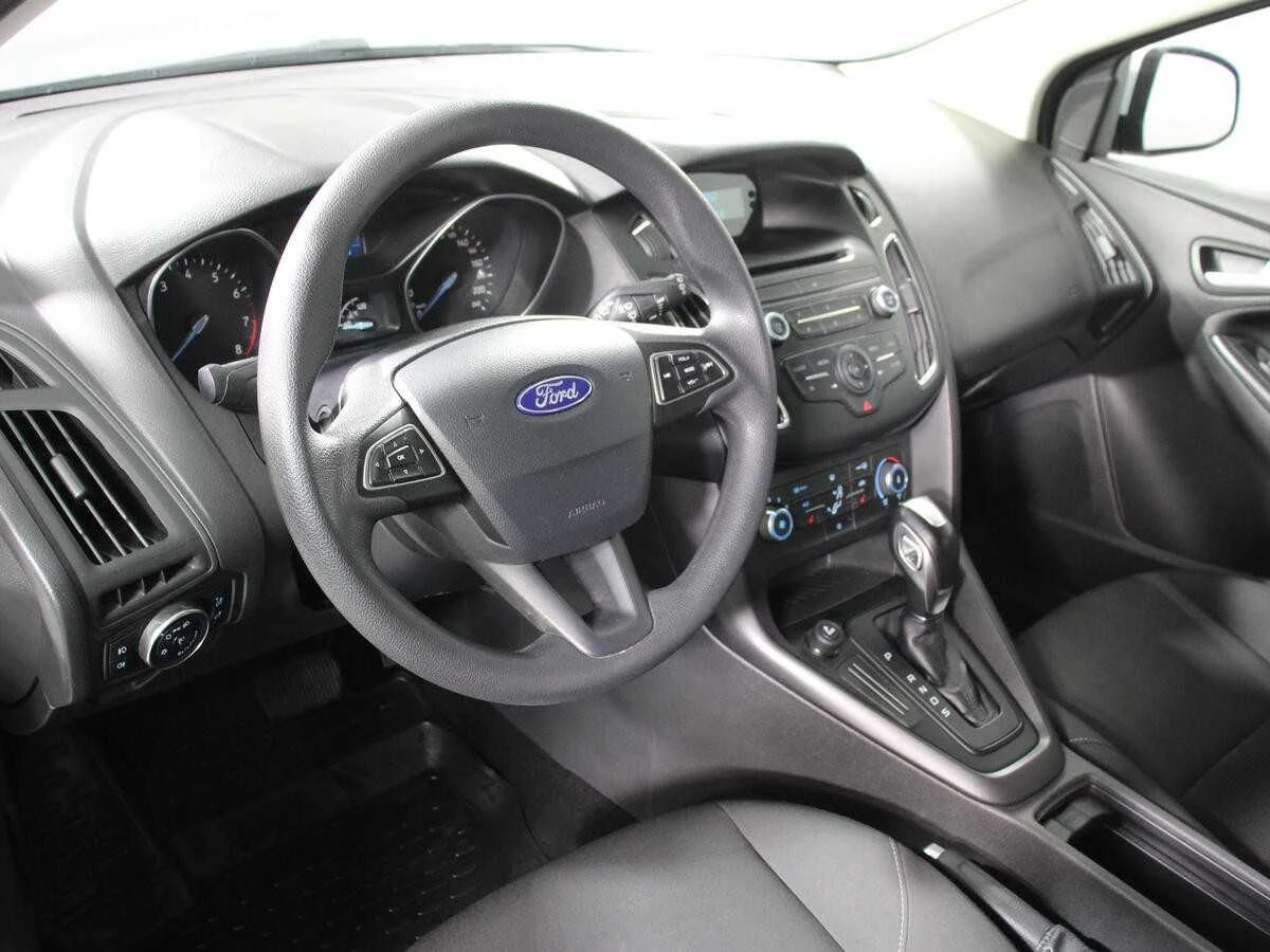FORD FOCUS, Белый, 2018, Робот, 105 л.с., цена от 920 000 руб.