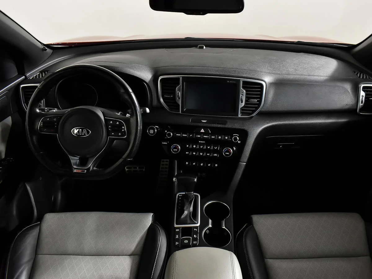 KIA Sportage, Красный, 2016, Робот, 177 л.с., цена от 1 416 500 руб.