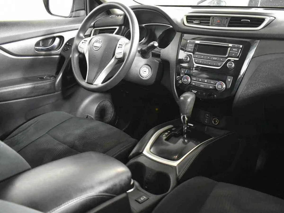 Nissan X-Trail, Черный, 2015, Вариатор, 144 л.с., цена от 1 039 000 руб.