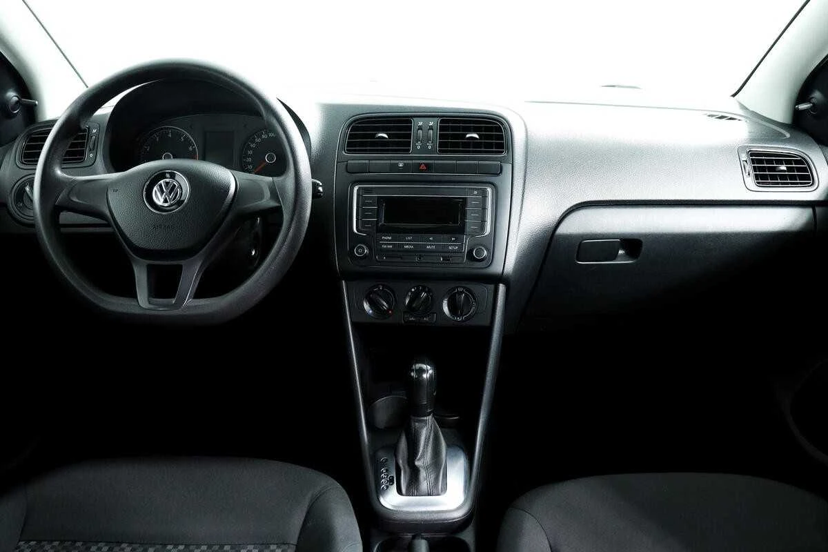 VOLKSWAGEN POLO, Белый, 2019, Автоматическая, 110 л.с., цена от 819 200 руб.