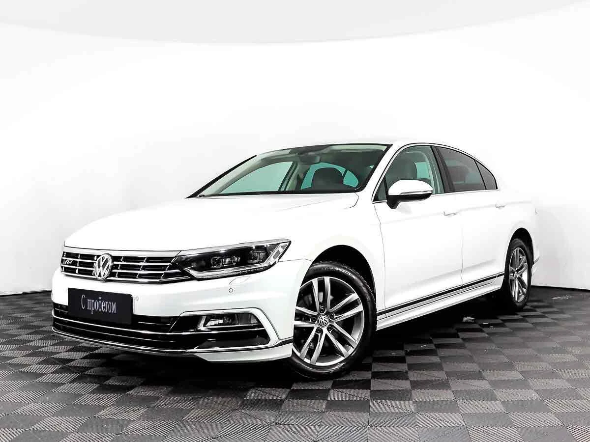 VOLKSWAGEN PASSAT, Белый, 2018, Робот, 180 л.с., цена от 1 590 400 руб.