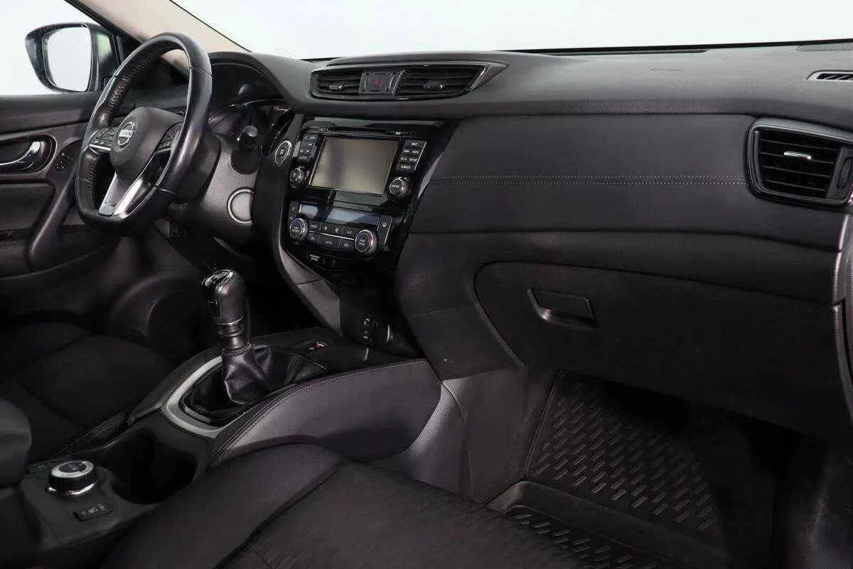 Nissan X-Trail, Зеленый, 2019, Механическая, 130 л.с., цена от 1 816 000 руб.
