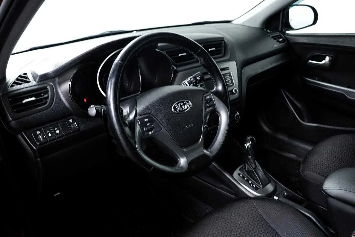 KIA RIO, Красный, 2016, Автоматическая, 123 л.с., цена от 784 000 руб.