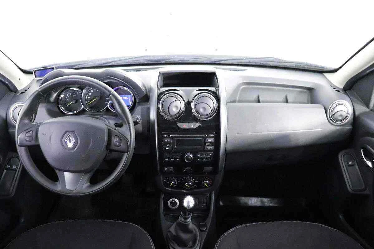 Renault Duster, Коричневый, 2016, Механическая, 114 л.с., цена от 1 134 000 руб.