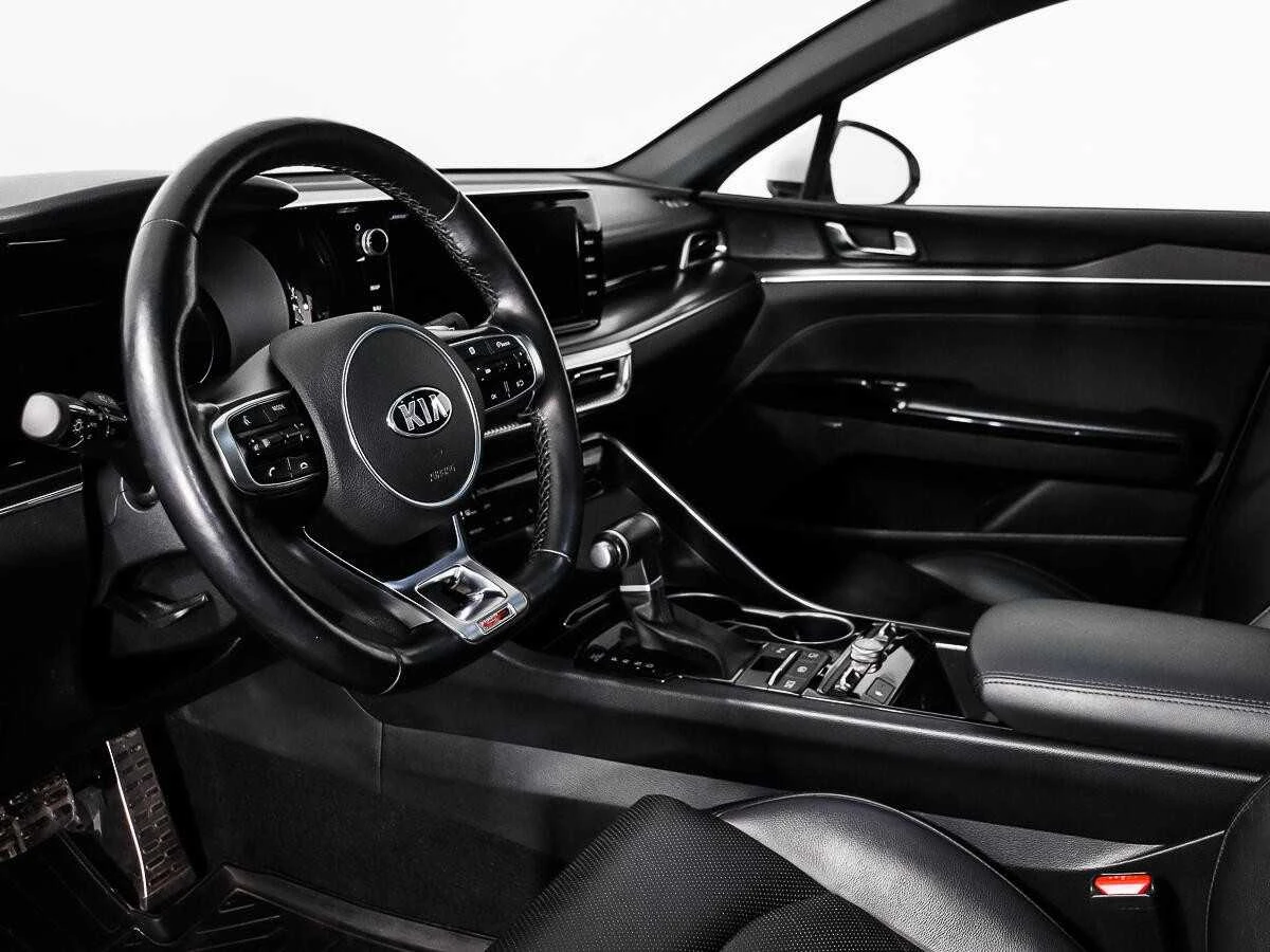 KIA K5, Белый, 2020, Автоматическая, 194 л.с., цена от 2 048 000 руб.