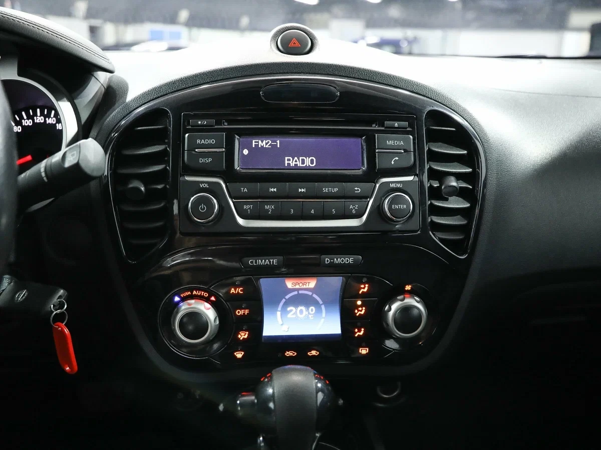 Nissan Juke, Красный, 2014, Вариатор, 117 л.с., цена от 865 000 руб.