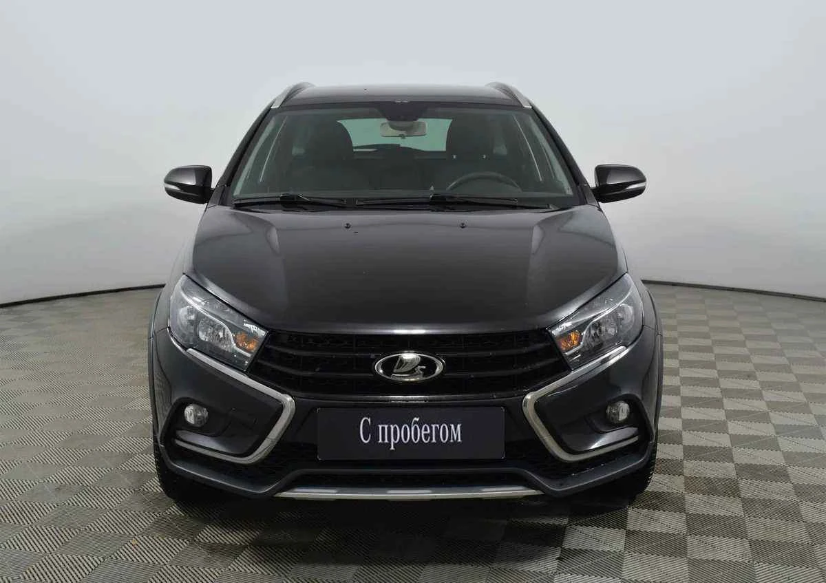 LADA Vesta SW Cross, Черный, 2018, Механическая, 122 л.с., цена от 547 000 руб.