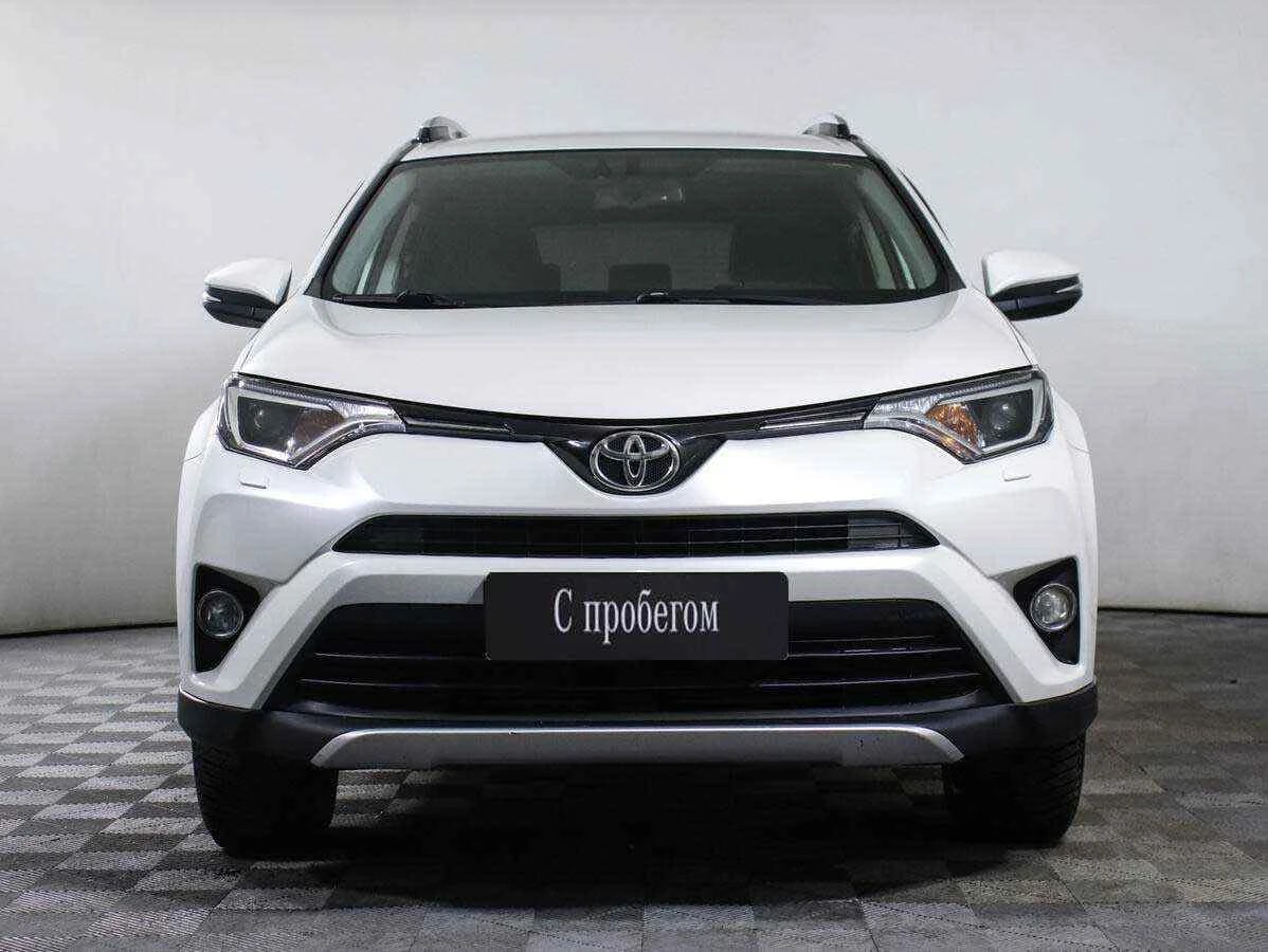 Toyota RAV 4, Белый, 2017, Автоматическая, 146 л.с., цена от 1 575 000 руб.