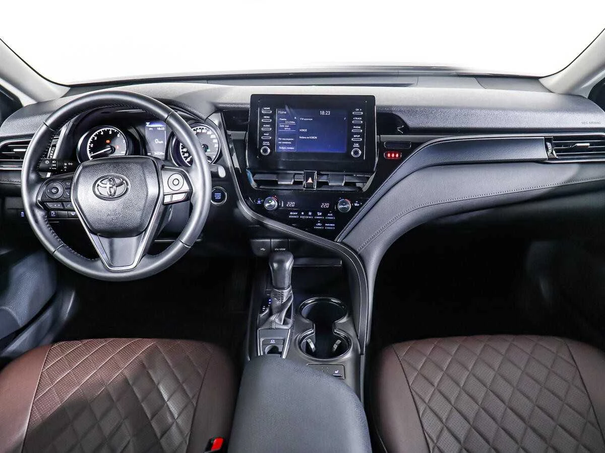 TOYOTA CAMRY, Черный, 2021, Вариатор, 150 л.с., цена от 1 984 000 руб.
