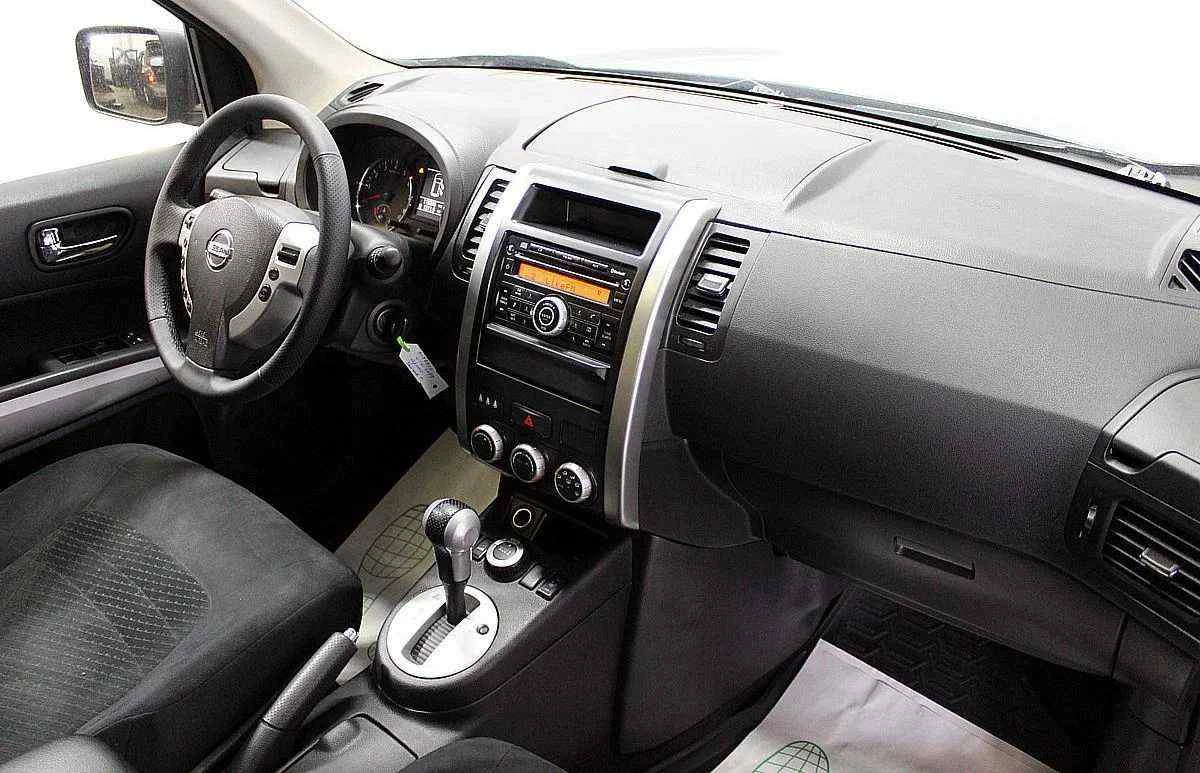 Nissan X-Trail, Черный, 2012, Вариатор, 141 л.с., цена от 856 000 руб.