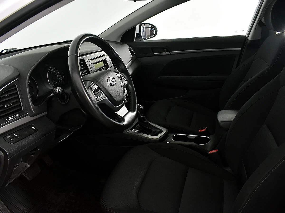 Hyundai Elantra, Белый, 2018, Автоматическая, 128 л.с., цена от 941 000 руб.