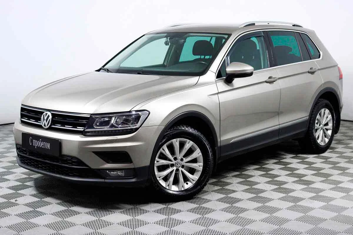 VOLKSWAGEN TIGUAN, Бежевый, 2017, Робот, 150 л.с., цена от 1 408 000 руб.