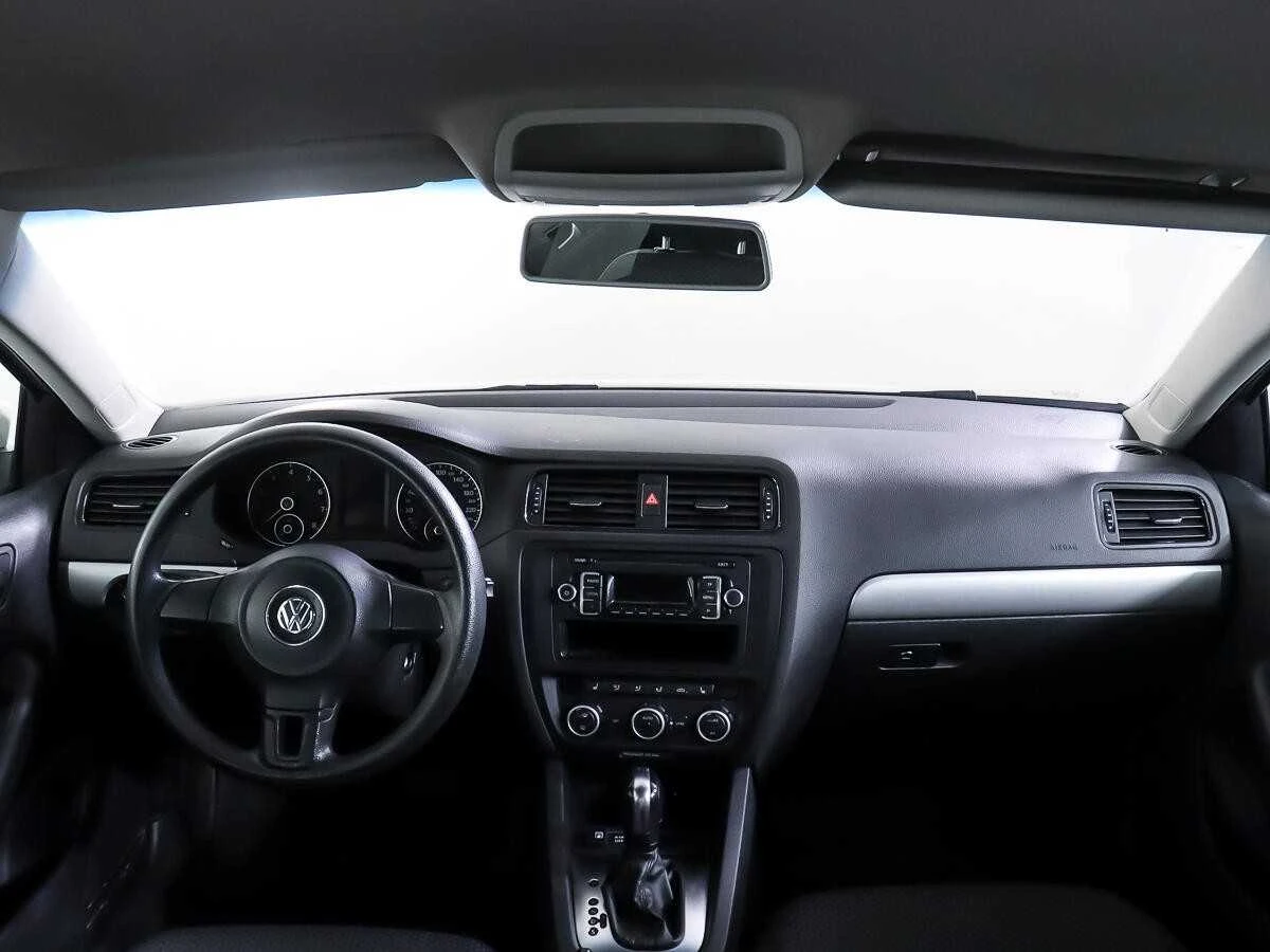VOLKSWAGEN JETTA, Белый, 2012, Автоматическая, 105 л.с., цена от 680 000 руб.