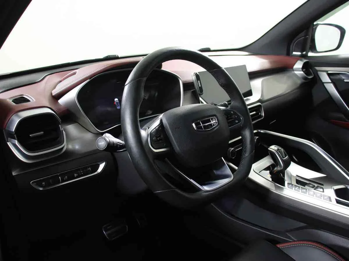 Geely Coolray, Серебряный, 2021, Робот, 150 л.с., цена от 1 445 000 руб.