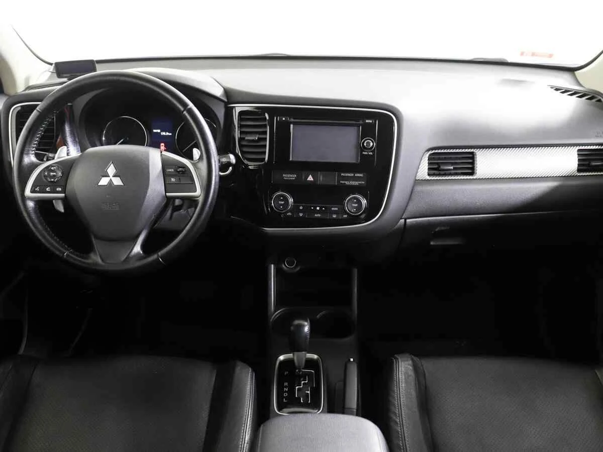Mitsubishi Outlander, Белый, 2012, Вариатор, 167 л.с., цена от 829 000 руб.
